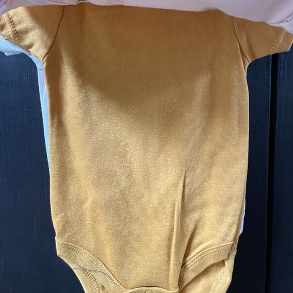 Set of 5 Girls Baby Bodysuits, 3-6m and 6-9m, 5-Pack Rompers, Pink, Strawberries - Picture 5 of 10